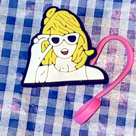 3 Taylor Swift Straw Cover Decorative Looks so cute on top of your cup!… - Picture 2 of 5